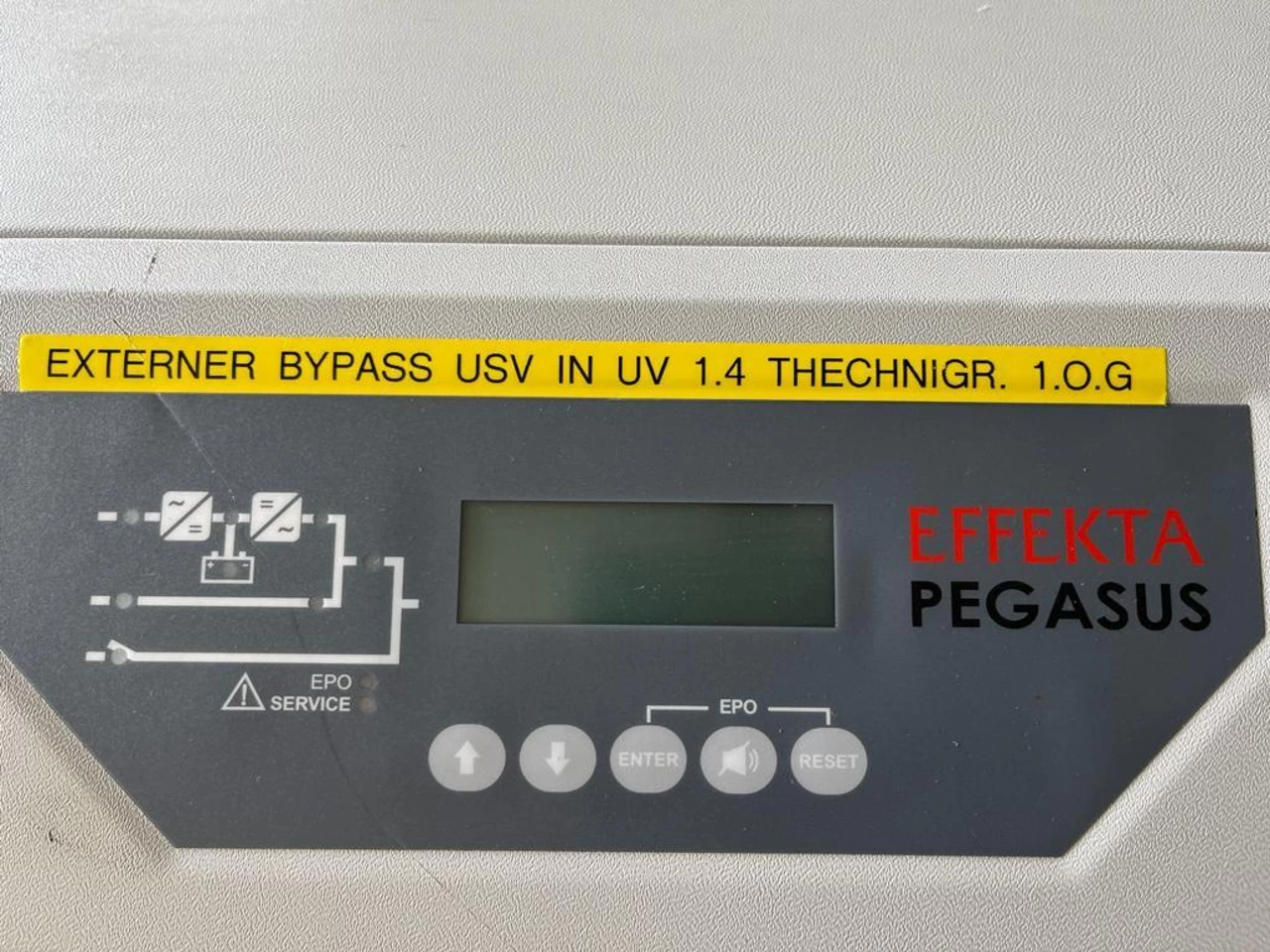 UPS Effekta Pegasus trifazat 10kWA  8Kw - 1/7